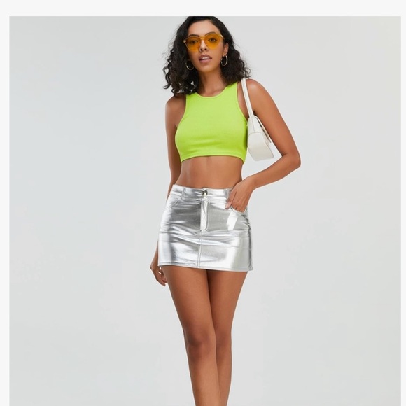 Metallic Silver Shiny Skirt - Picture 4 of 5